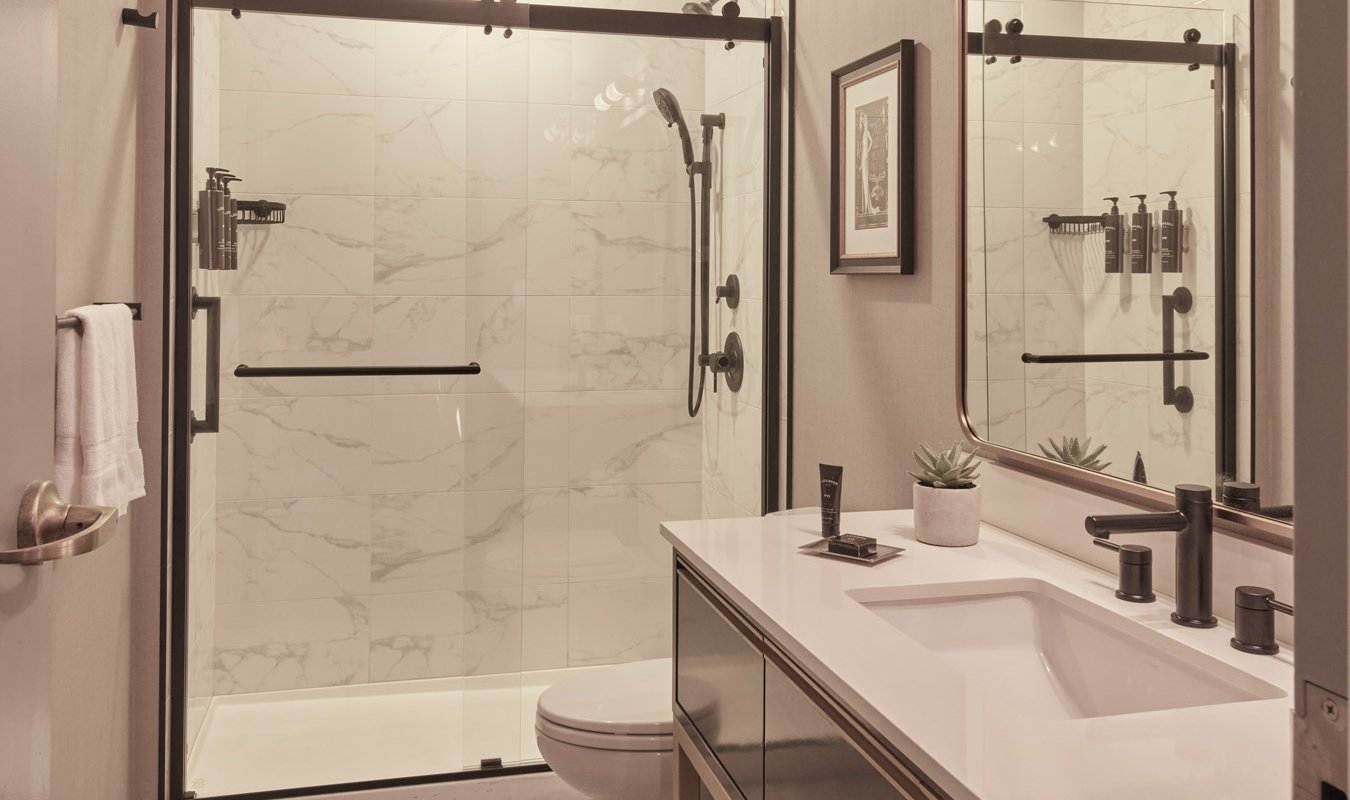 Superior Deluxe Premiere Bathroom